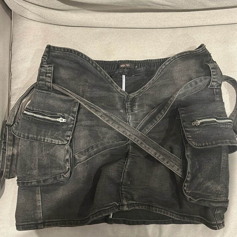 XL v waist buckle flap pocket denim cargo skirt